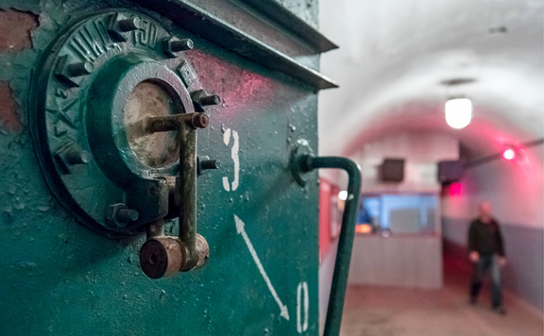 На фото: в музее "Подземный Севастополь – объект С-2" на базе действующего противоатомного убежища, которое находится под Центральным холмом между улицей Ленина и Большой Морской.