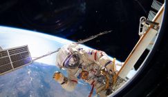Немного побыть дома – и к себе, в космос: Олег Кононенко провел на орбите 1000 суток – мировой рекорд