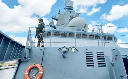 На фото: российский фрегат "Адмирал Горшков"