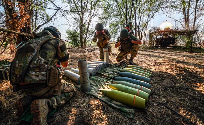 «99% военных ненавидят его»: Опозоренные украинские генералы сдают Волчанск
