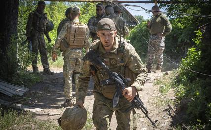 Паника в ВСУ: оборона Торецка трещит, гарнизон Часова Яра готовится к драпу