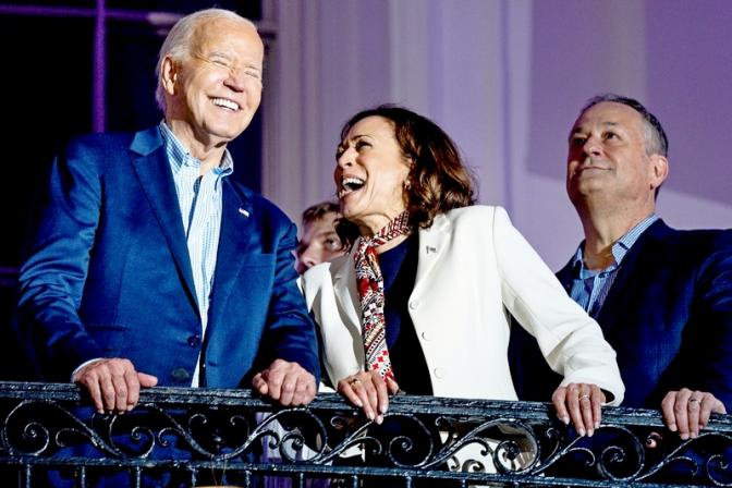 На фото (слева направо): президент США Джо Байден и вице-президент США Камала Харрис