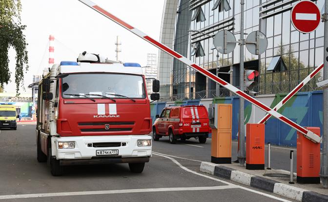 МЧС: пожар на Московском НПЗ в Капотне локализован