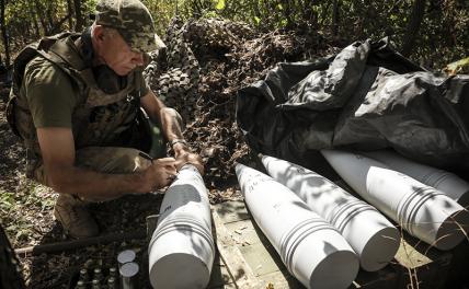 На фото: украинский военнослужащий