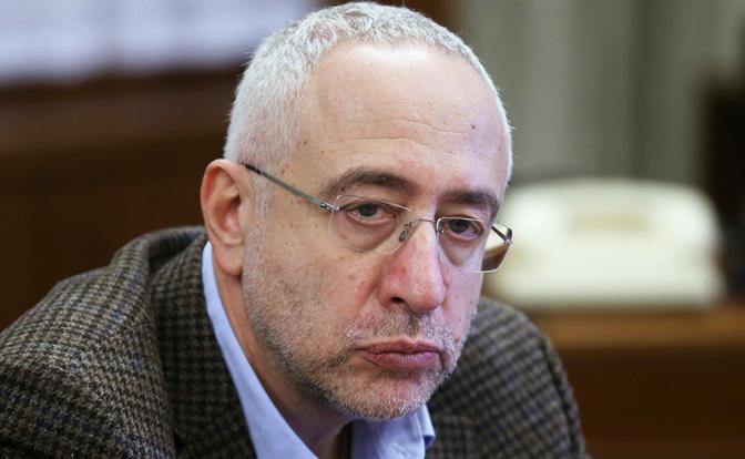 На фото: тележурналист Николай Сванидзе