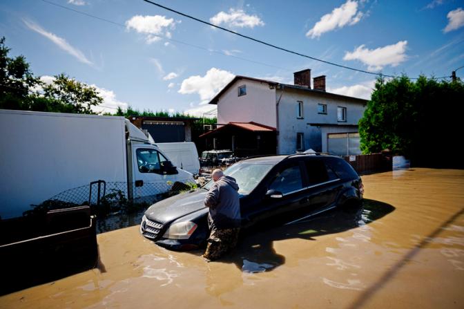 Шторм Борис был назван так 11 сентября 2024 года Итальянской метеорологической службой. В тот же день Свободный университет Берлина присвоил ему имя Анетт. На фото: наводнение в Чеховице-Дзедзице, Польша.