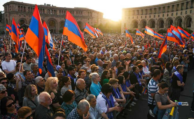 Тарасов объяснил, может ли оппозиция в Ереване рассчитывать на армян из-за рубежа