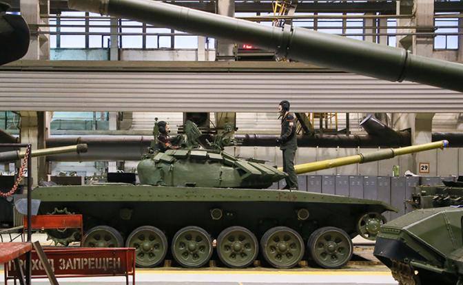 Страшный русский робот осваивает «танковую карусель» и скоро появится в зоне СВО