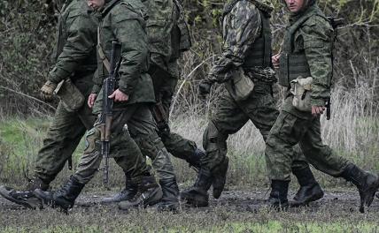 «Смотрите, здесь бунт! Задолбало! Давай, бей стекла»