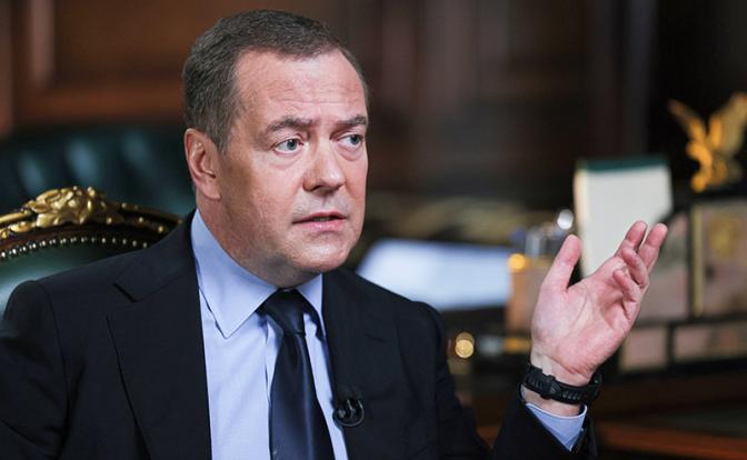 На фото: заместитель председателя Совета безопасности РФ Дмитрий Медведев