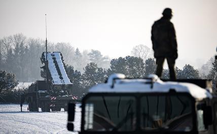 Константин Сивков: Зеленский только нервирует Пентагон, когда просит Patriot и Aegis, чтобы остановить «Орешник»