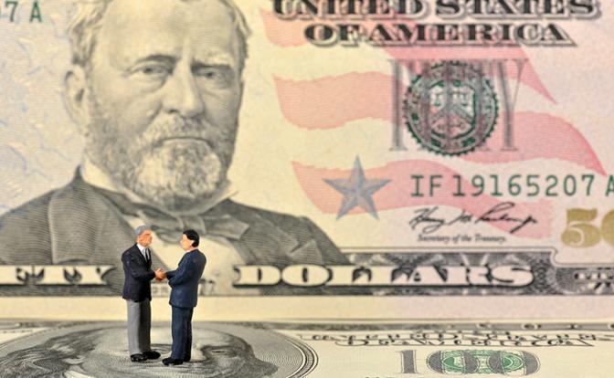 Эксперт назвала причины шокирующего роста курса доллара