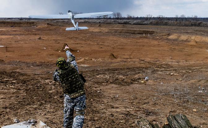 Защита от атак дронов: РЭБ, ПВО или старая добрая сетка рабица?