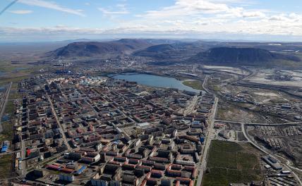 По московским топ-менеджерам давно плачет Сибирь, но они с «вещами на выход» не торопятся