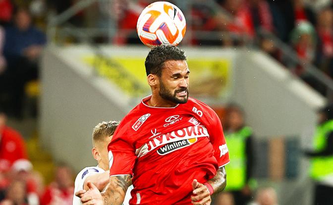 На фото: Виллиан Жозе да Силва ("Спартак") во время матча.