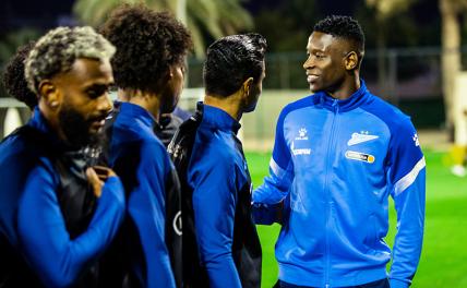 «Газпром» устроил в Питере бразильский карнавал: Миллер не привык экономить на «Зените» «Газпром» устроил в Питере бразильский карнавал: Миллер не привык экономить на «Зените»