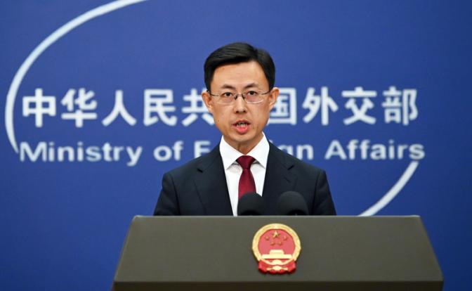На фото: официальный представитель МИД КНР Го Цзякунь