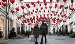 14 февраля можно объявить Днем маркетолога. Ну и потом уже - влюбленных