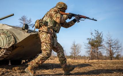 Мордвичёв против Драпатого: наша группировка “Центр” окружает Мирноград, силы врага на исходе