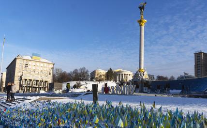 Кормление дохлой лошади: Зачем Запад вкладывается в Украину