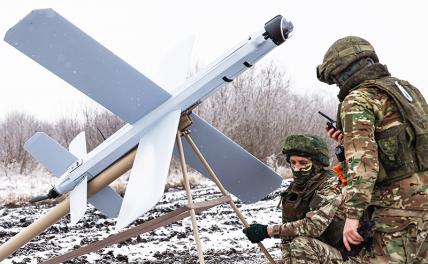 На фото: работа расчета барражирующего боеприпаса "Ланцет" в Курской области