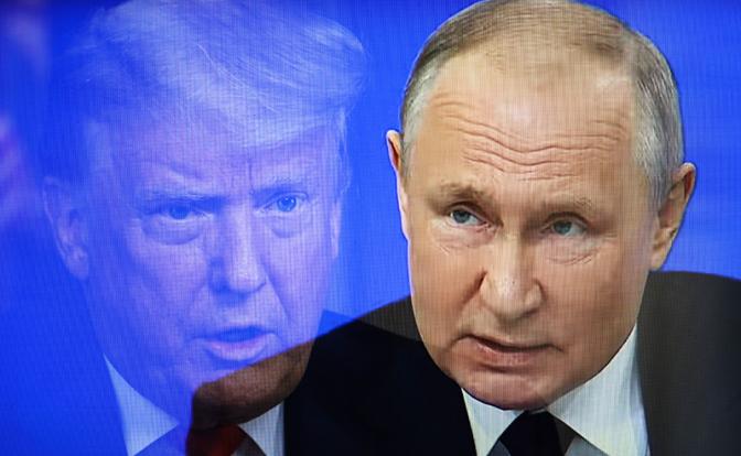 На фото: президент США Дональд Трамп и президент России Владимир Путин (комбинированный снимок, фотоиллюстрация)