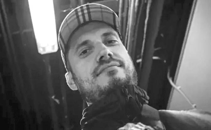 На фото: рэпер Саша Техник (Павел Ивлев)