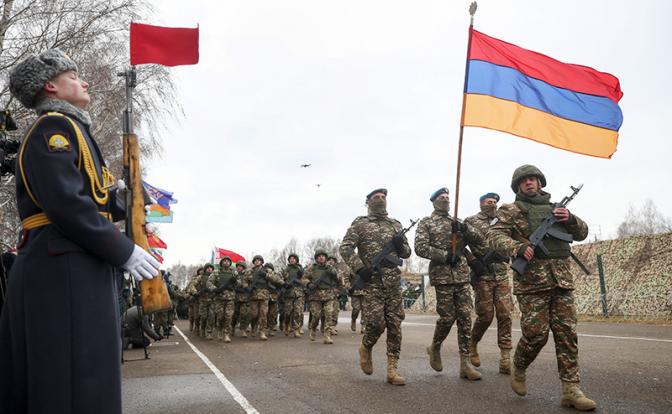 На фото: военнослужащие ВС Армении во время одних из миротворческих учений "Нерушимое братство" стран Организации Договора о коллективной безопасности (ОДКБ).