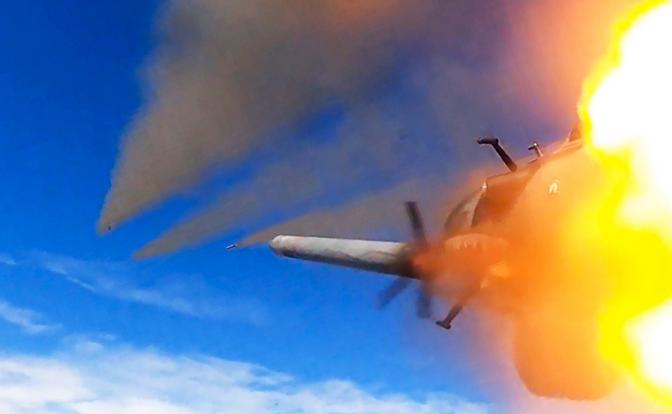 Нанесен массированный удар высокоточным оружием по военным объектам на Украине