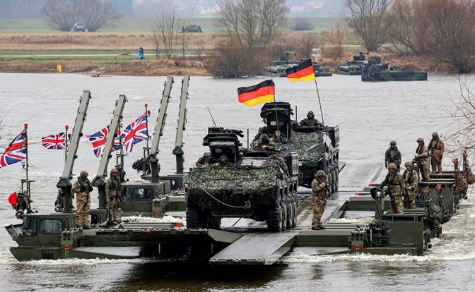 Натовские полицаи в Киеве, Днепропетровске и Одессе – условие Зеленского