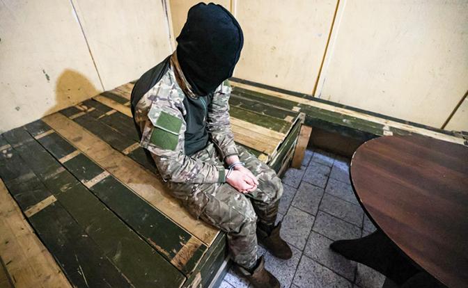 Пленные ВСУ признались в получении приказа убивать всех мирных в Курской области