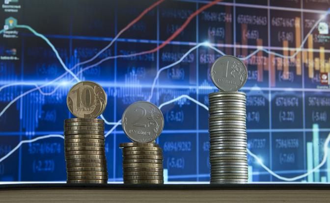 Прогноз курса доллара на май: политика на стороне рубля