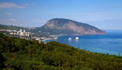 Крым на майские: Взрывной рост бронирования - и угрозы атак ВСУ