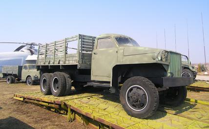 На фото: Studebaker US6 в Техническом музее Тольятти