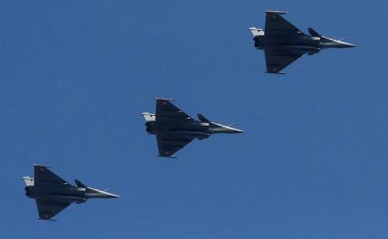На фото: истребители Rafale ВВС Индии.