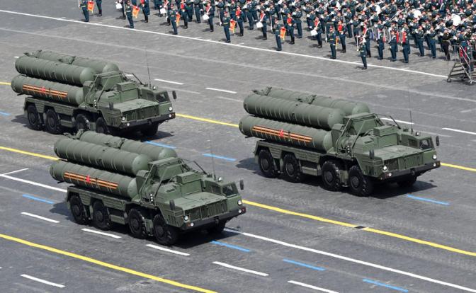 На фото: во время парада Победы в Москве 09 мая 2025 года.