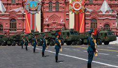 Парад Победы прошел. «Орешник» не понадобился. Путину готовят ультиматум