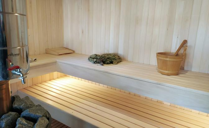 В Екатеринбурге двое мужчин заманили детей в сауну
