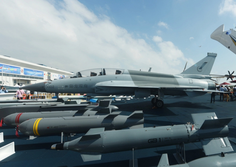 На фото: истребитель JF-17 Thunder.