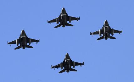 На фото: истребители F-16 бельгийских ВКС.