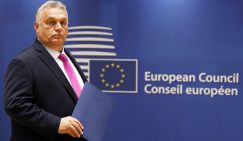 Четвертый рейх: Берлин и Париж намерены заткнуть рот Орбану