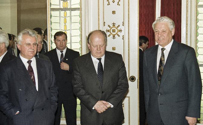 Подписание Беловежских соглашений в Белоруссии, 1991 год.