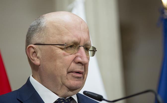 На фото: еврокомиссар по обороне Андрюс Кубилюс