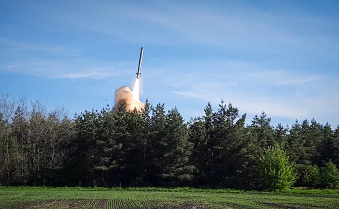 «Искандеры» стали умнее: Patriot впадает в ступор, пытаясь понять, какая цель у русских – ложная