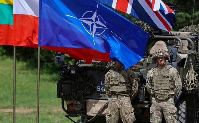 Военный аналитик назвал направления предполагаемого наступления Европы на Россию
