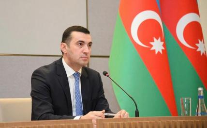 На фото: руководитель пресс-службы Министерства иностранных дел Айхан Гаджизаде.