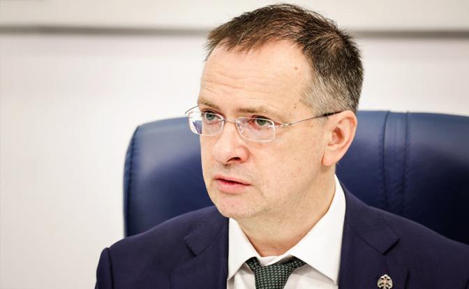 На фото: помощник президента РФ и глава российской делегации на переговорах с Украиной Владимир Мединский.