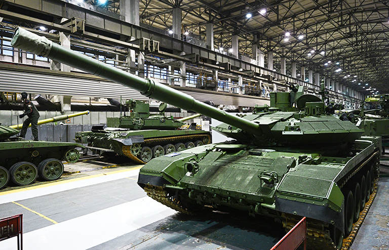 На фото: танк Т-90 "Армата"