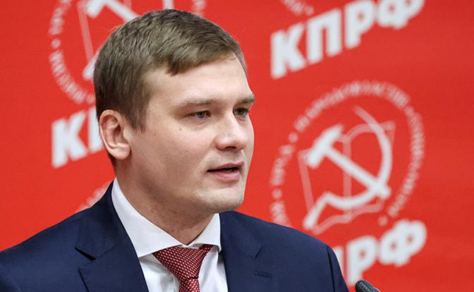 Регионы РФ с интересом смотрят на поединок «красного» губернатора с единороссами