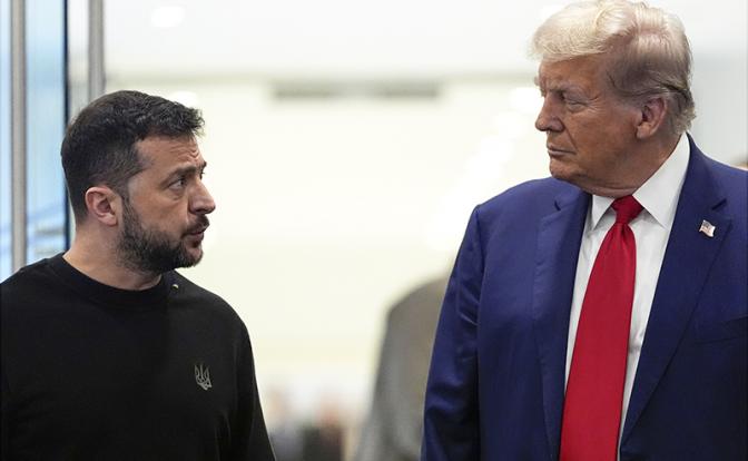 На фото: президент США Дональд Трамп и президент Украины Владимир Зеленский